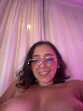 Snapshot of Kay_LustyWife chatting on February 25, 12:58 am Kay LustyWife online show from February 25, 12:58 am