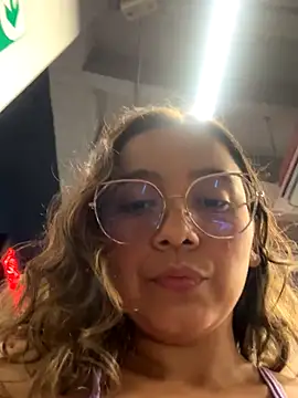 Snapshot of Kay_LustyWife chatting on November 2, 12:57 am Kay LustyWife online show from November 2, 12:57 am