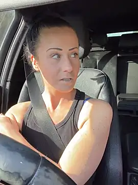 Snapshot of SweetSolez chatting on March 2, 11:17 am SweetSolez online show from March 2, 11:17 am