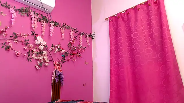 Snapshot of analdeepalejandra18 chatting on February 25, 7:23 pm analdeepalejandra18 online show from February 25, 7:23 pm