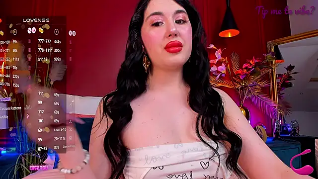 Snapshot of Mayzzie chatting on May 27, 7:22 pm Mayzzie online show from May 27, 7:22 pm