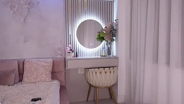 JullyBlair online show from February 2, 5:42 am