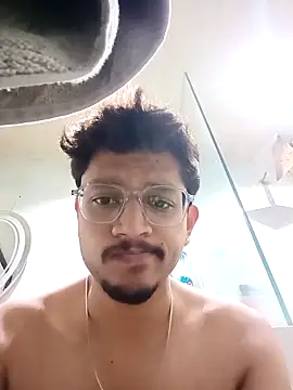 skinnyyyyyyyyy online show from April 11, 3:11 am