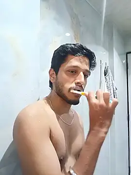 skinnyyyyyyyyy online show from June 18, 3:40 am