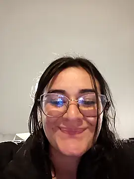Snapshot of Hanna_Kinsley chatting on January 1, 5:43 am Hanna Kinsley online show from January 1, 5:43 am