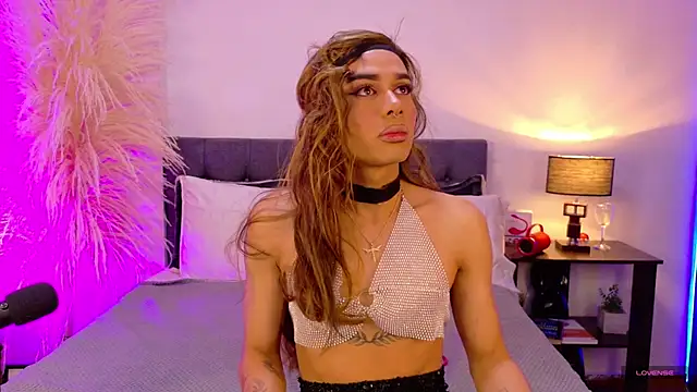 Rouse Hilton online show from November 17, 10:59 pm