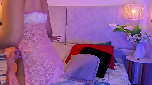 naomiii   online show from November 21, 11:42 am