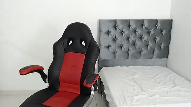 Snapshot of nicol_jc chatting on December 19, 3:41 pm nicol jc online show from December 19, 3:41 pm