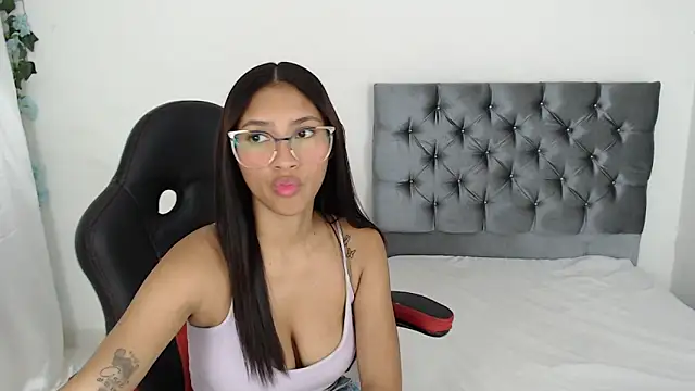 Snapshot of nicol_jc chatting on December 28, 12:45 pm nicol jc online show from December 28, 12:45 pm