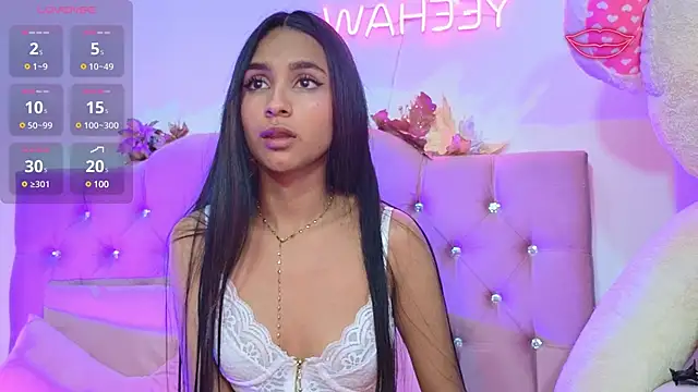 Snapshot of Jazmin_tay chatting on February 22, 1:44 am Jazmin tay online show from February 22, 1:44 am