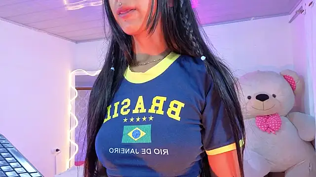 Jazmin tay online show from December 18, 12:00 pm