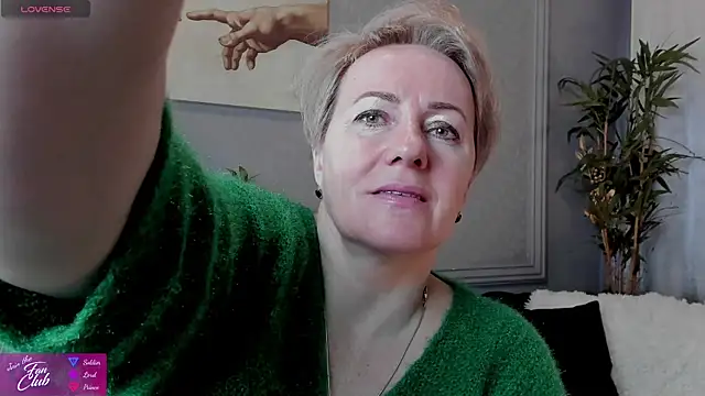 Nika Smit online show from February 7, 10:08 am