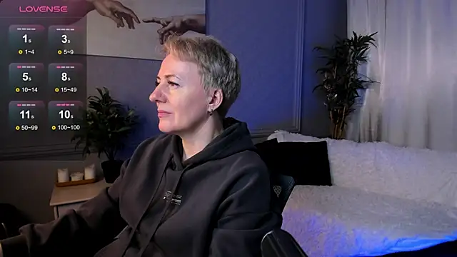 Nika Smit online show from February 28, 10:09 am