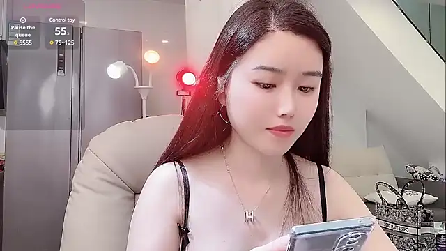 yoyo520- online show from March 14, 3:04 am