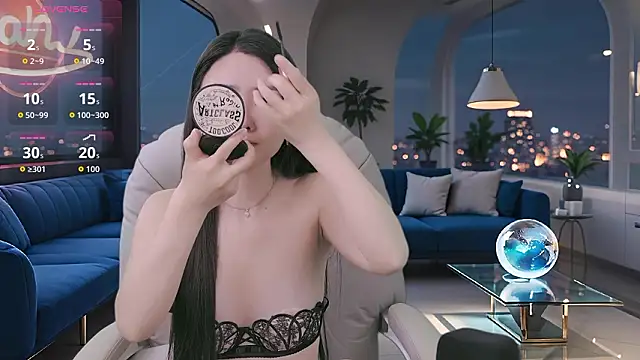 yoyo520- online show from February 18, 12:01 pm