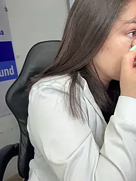 Snapshot of NATHALIA-28_ chatting on March 18, 12:30 pm NATHALIA-28 online show from March 18, 12:30 pm