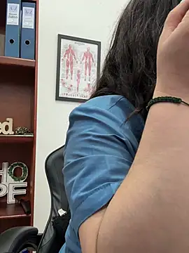 Snapshot of NATHALIA-28_ chatting on April 4, 1:52 pm NATHALIA-28 online show from April 4, 1:52 pm