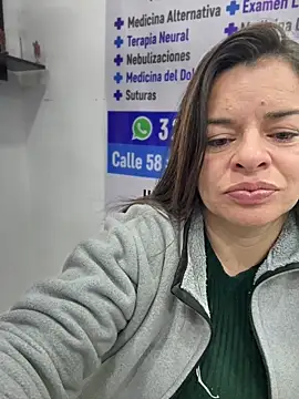 Snapshot of NATHALIA-28_ chatting on April 12, 1:27 pm NATHALIA-28 online show from April 12, 1:27 pm