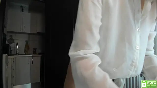 Anahi1993 online show from October 17, 4:15 am