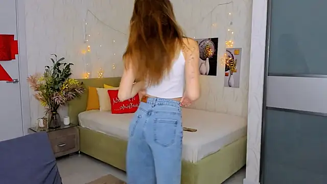 SereneFlame online show from February 8, 4:03 am