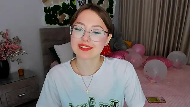 SereneFlame online show from February 25, 7:36 pm