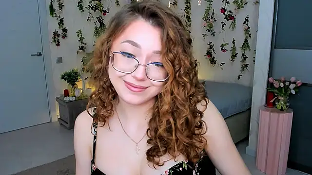 SereneFlame online show from May 7, 7:52 pm