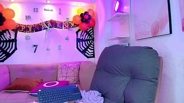 1Sloppy Fox4 online show from October 24, 8:55 am