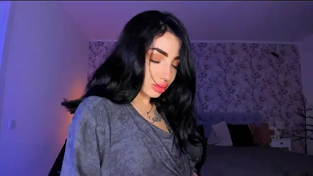 NancyLovee  online show from June 5, 8:47 pm
