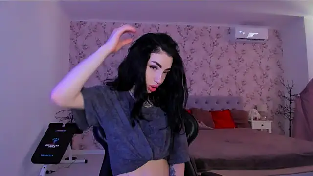 NancyLovee  online show from June 30, 11:22 am