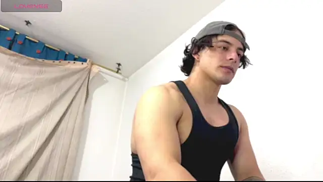 Snapshot of logan_x3 chatting on June 3, 3:53 am logan x3 online show from June 3, 3:53 am