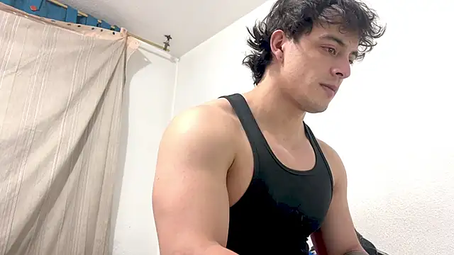 Snapshot of logan_x3 chatting on July 4, 5:24 am logan x3 online show from July 4, 5:24 am