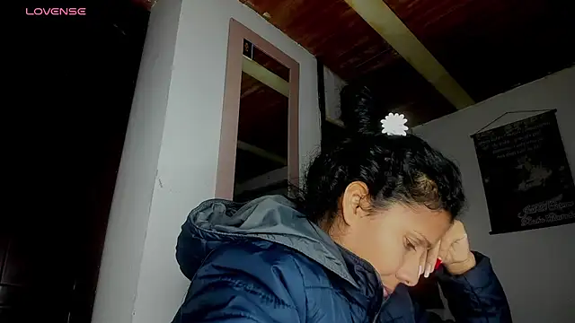 Snapshot of Nenita_Hot_ chatting on October 7, 4:31 am Nenita Hot online show from October 7, 4:31 am