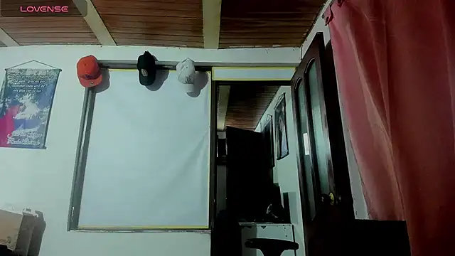 Snapshot of Nenita_Hot_ chatting on October 9, 1:25 am Nenita Hot online show from October 9, 1:25 am