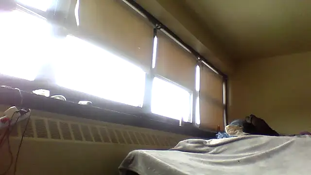 Snapshot of maccdaddy87 chatting on February 20, 7:47 pm maccdaddy87 online show from February 20, 7:47 pm