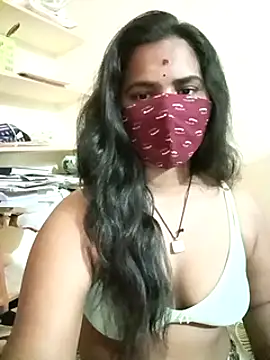 Snapshot of anitha906 chatting on December 14, 5:03 pm anitha906 online show from December 14, 5:03 pm