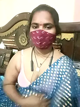 Snapshot of anitha906 chatting on January 6, 8:14 am anitha906 online show from January 6, 8:14 am