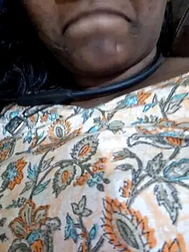 Snapshot of anitha906 chatting on February 13, 4:50 pm anitha906 online show from February 13, 4:50 pm