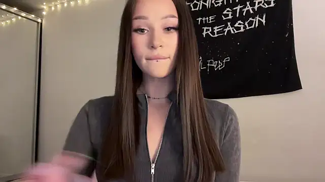 ur molly online show from April 1, 10:38 am