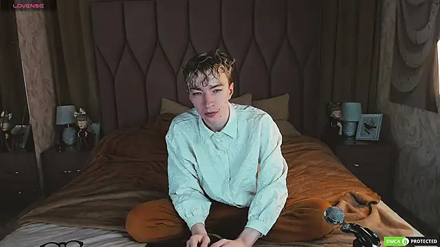 TrevorBenson online show from December 2, 3:01 am