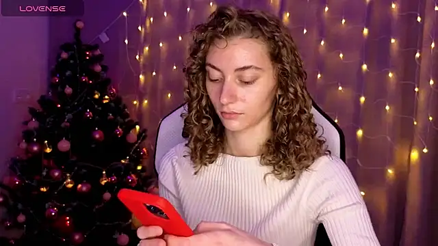 lady curls online show from December 14, 11:23 pm