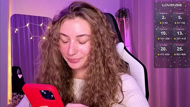 lady curls online show from March 21, 10:17 pm