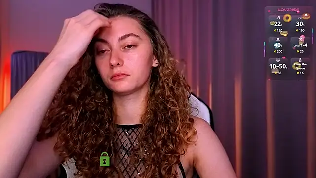 lady curls online show from October 9, 9:57 pm