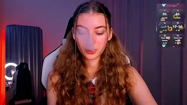 lady curls online show from October 16, 10:00 pm