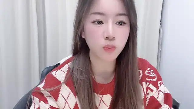 Snapshot of chloe-01 chatting on December 25, 12:58 pm chloe-01 online show from December 25, 12:58 pm