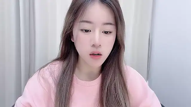 Snapshot of chloe-01 chatting on January 18, 4:15 am chloe-01 online show from January 18, 4:15 am