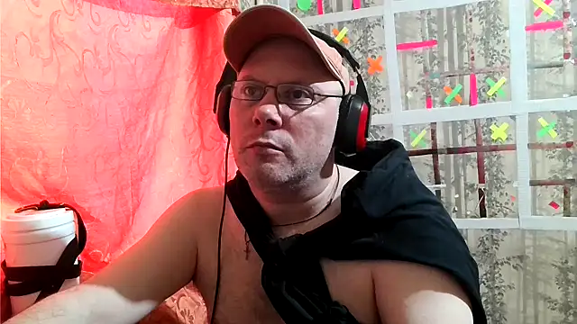 Snapshot of AgnichBan chatting on February 10, 9:36 am AgnichBan online show from February 10, 9:36 am