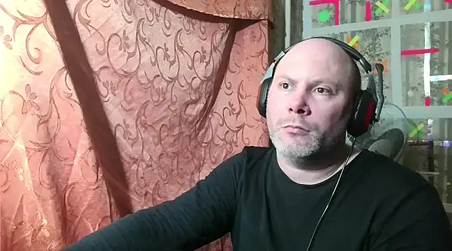 Snapshot of AgnichBan chatting on February 14, 7:23 pm AgnichBan online show from February 14, 7:23 pm