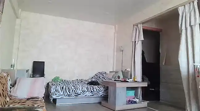 Snapshot of AgnichBan chatting on February 19, 3:39 am AgnichBan online show from February 19, 3:39 am