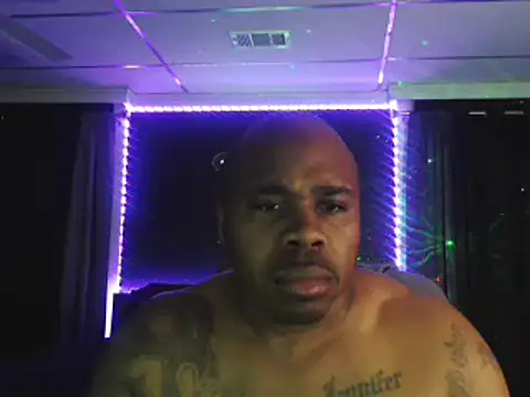 Snapshot of Dcrush17 chatting on March 15, 4:24 am Dcrush17 online show from March 15, 4:24 am