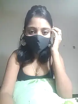 Snapshot of HotKhushi13 chatting on December 10, 7:11 pm HotKhushi13 online show from December 10, 7:11 pm